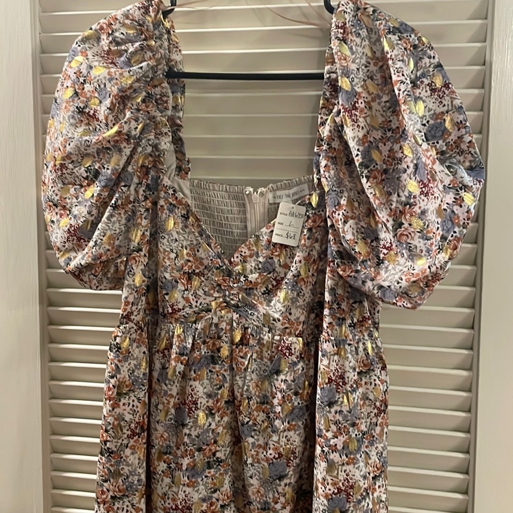 NWT Fall colors puff sleeve babydoll dress. Size L.
